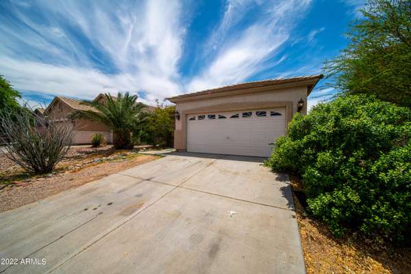 Phoenix, AZ 85041,719 W SAINT KATERI Avenue