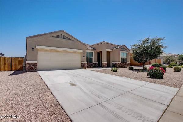 San Tan Valley, AZ 85143,694 W BELMONT RED Trail