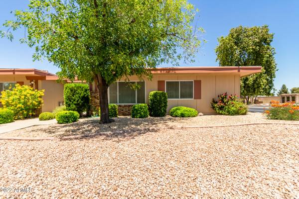 10852 W EMERALD Drive, Sun City, AZ 85351