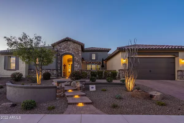 10046 W WHITE FEATHER Lane, Peoria, AZ 85383