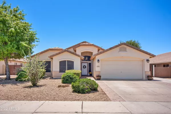 2297 E CATCLAW Street, Gilbert, AZ 85296