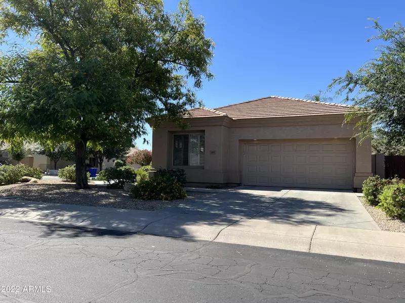 865 W GOLDFINCH Court, Chandler, AZ 85286