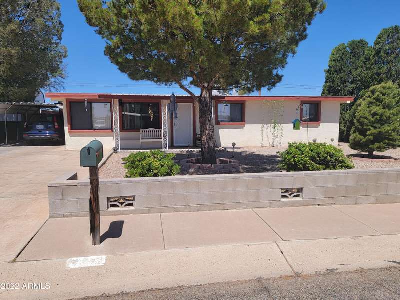 209 2ND Street, Huachuca City, AZ 85616