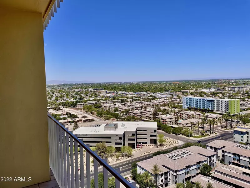 207 W CLARENDON Avenue #21D, Phoenix, AZ 85013