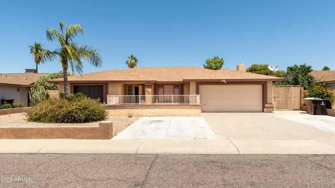 7326 W JENAN Drive, Peoria, AZ 85345