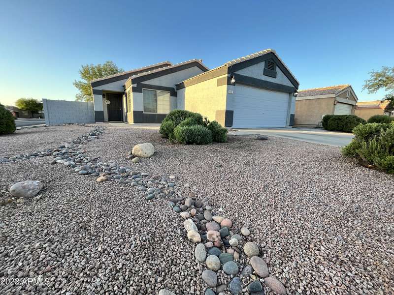 1680 E ROBIN Lane, Gilbert, AZ 85296