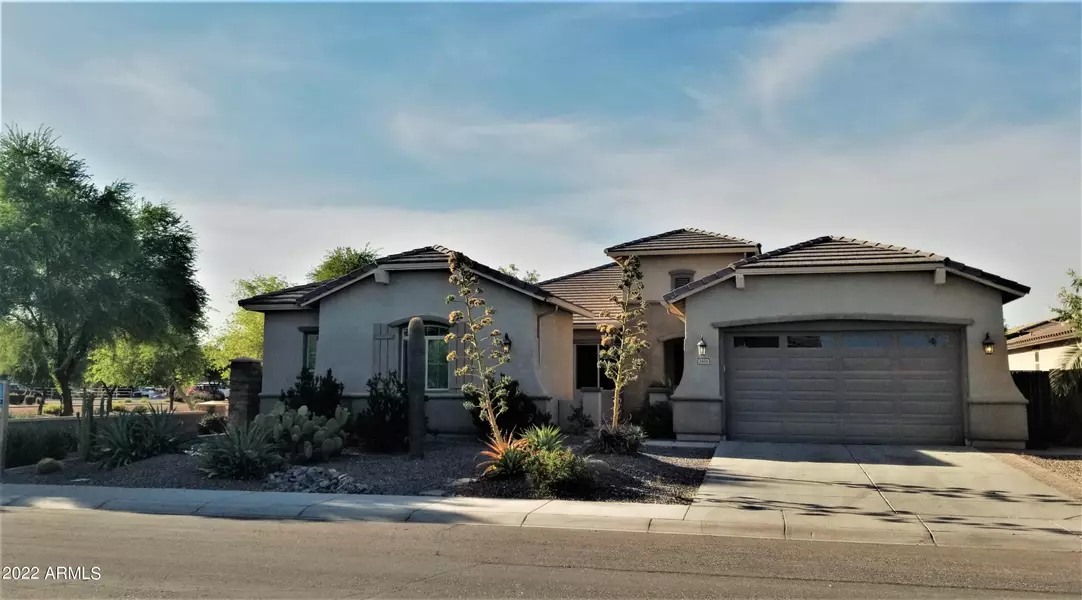 2434 E TIFFANY Way, Gilbert, AZ 85298