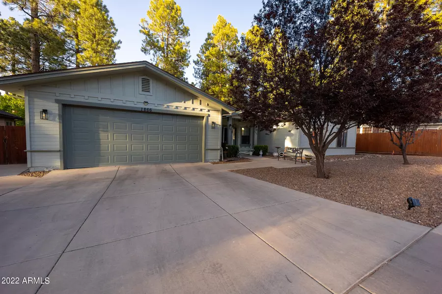 1866 S HIGHLAND MESA Road, Flagstaff, AZ 86001