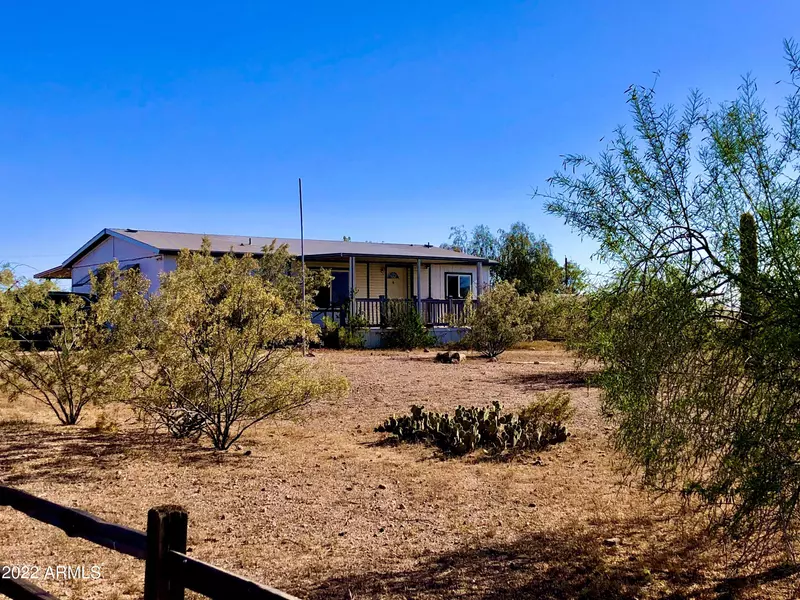 1043 W ROUNDUP Street, Apache Junction, AZ 85120