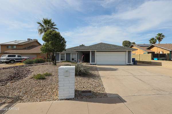 4180 W GELDING Drive, Phoenix, AZ 85053