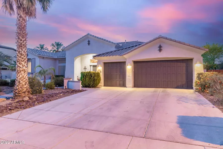 9268 W MOLLY Lane W, Peoria, AZ 85383