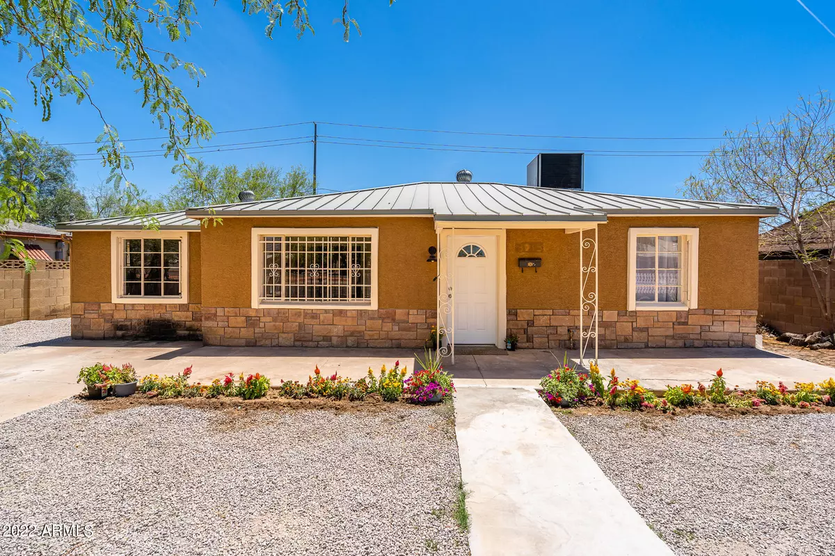 Phoenix, AZ 85009,3015 W ROOSEVELT Street