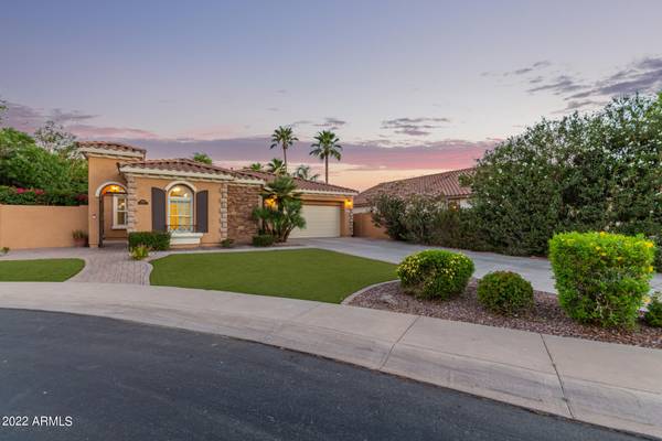 Chandler, AZ 85286,2451 E HONEYSUCKLE Place