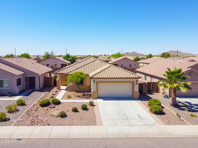 47 W LOVE Road, San Tan Valley, AZ 85143