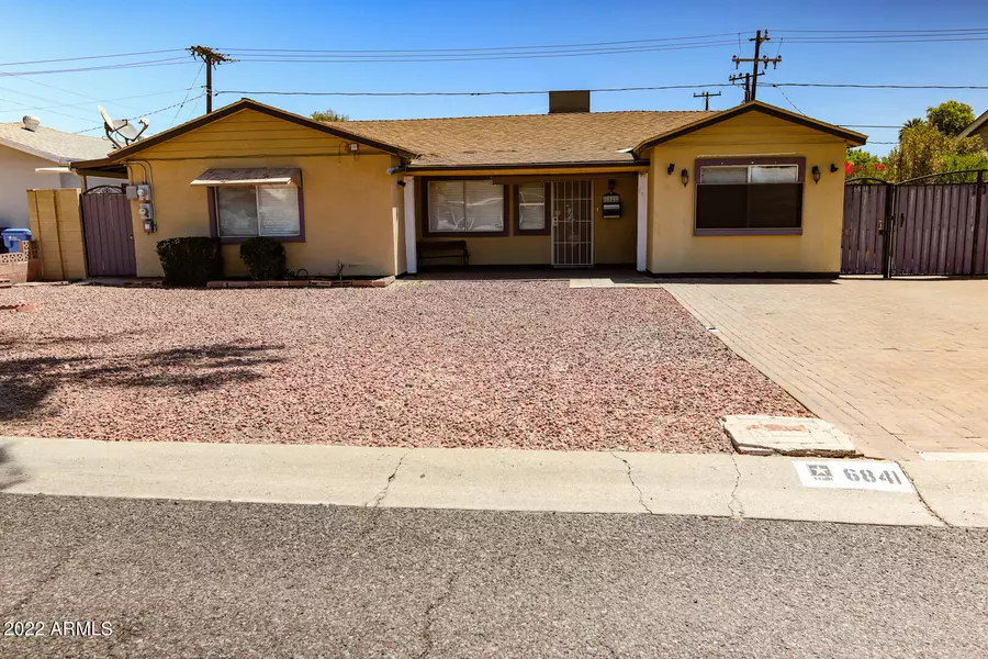 6841 N 11TH Street, Phoenix, AZ 85014