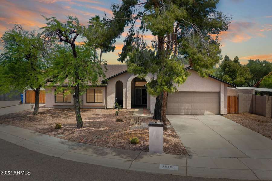 16451 N 47TH Place, Phoenix, AZ 85032