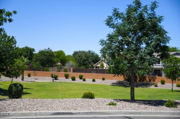 San Tan Valley, AZ 85140,1440 E PENNY Lane