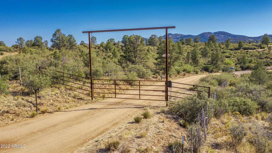 0 W Big Sky Drive #-, Peeples Valley, AZ 86332