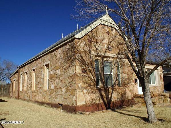 Winslow, AZ 86047,112 W Aspinwall Street