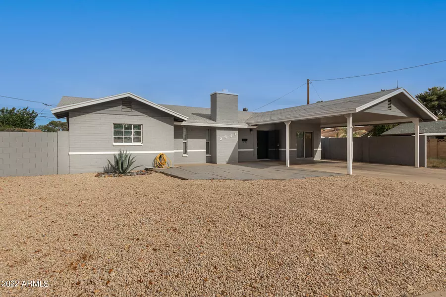 2031 E CHEERY LYNN Road, Phoenix, AZ 85016