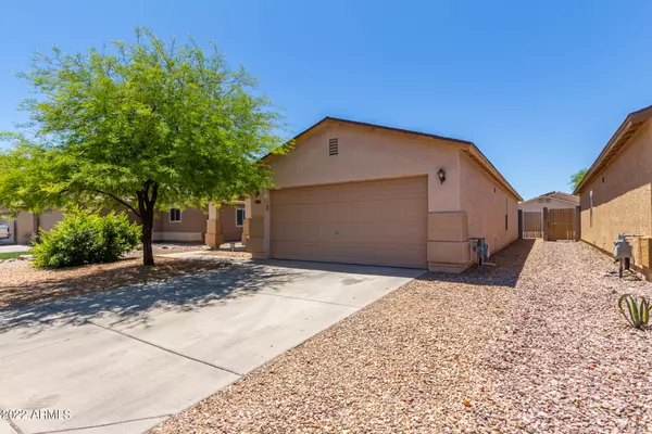 San Tan Valley, AZ 85143,975 E SILVERSMITH Trail