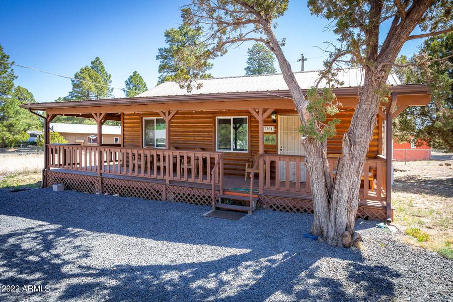 3301 FOREST Drive, Overgaard, AZ 85933