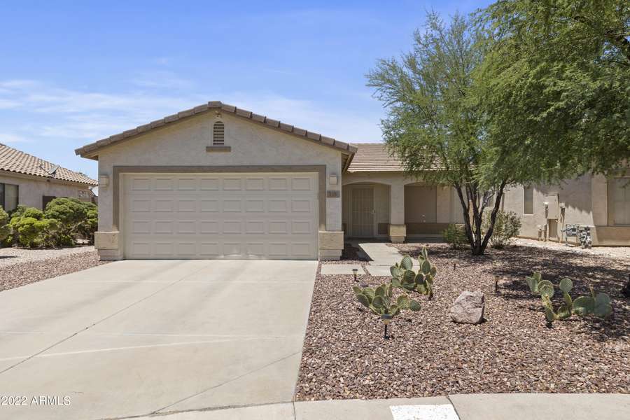 118 E DESERT BELL Way, San Tan Valley, AZ 85143