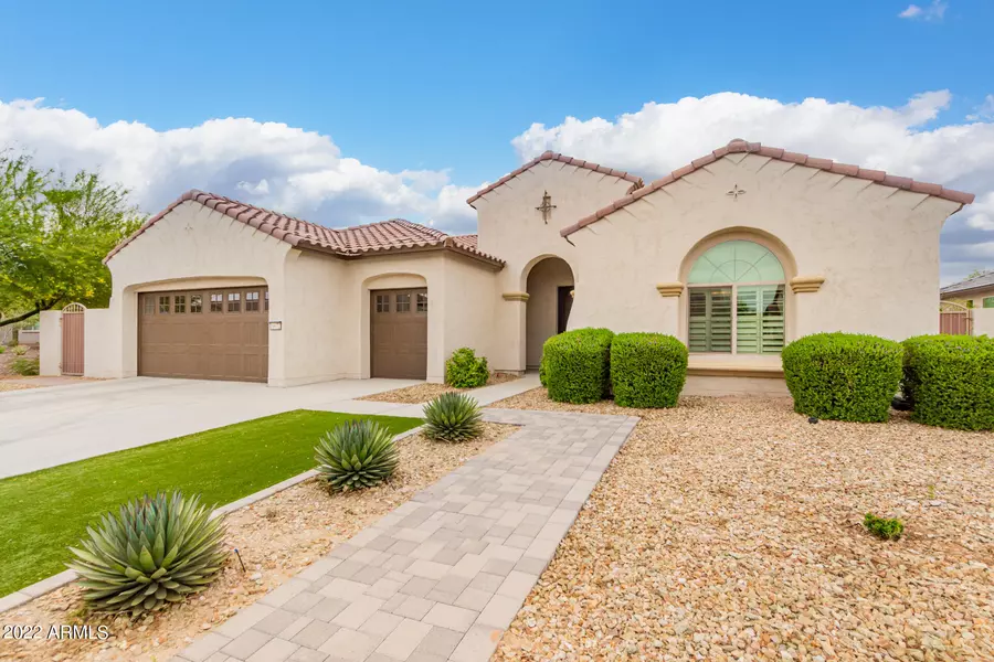 16672 W CAMBRIDGE Avenue, Goodyear, AZ 85395