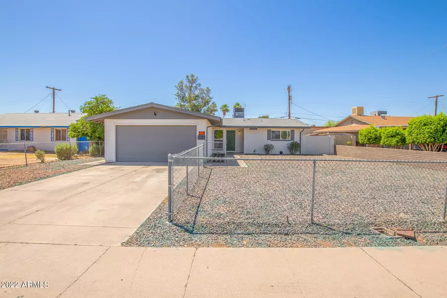 3643 W RUTH Avenue, Phoenix, AZ 85051