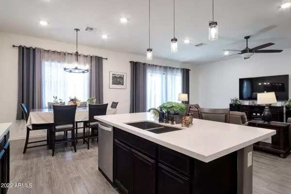 Litchfield Park, AZ 85340,19736 W GLENROSA Avenue