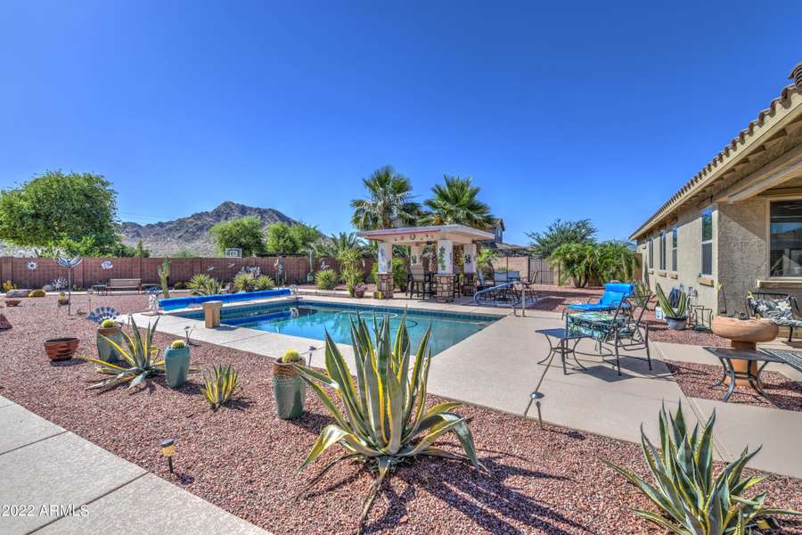 4645 W GOLDMINE MOUNTAIN Drive, San Tan Valley, AZ 85144