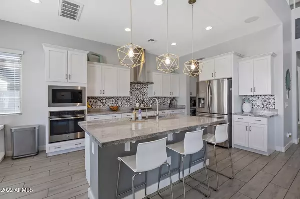 Chandler, AZ 85286,3048 E REDWOOD Court