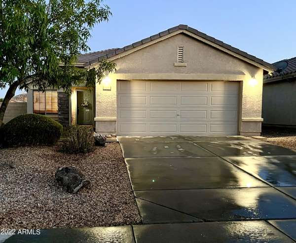 San Tan Valley, AZ 85143,929 W DESERT MOUNTAIN Drive