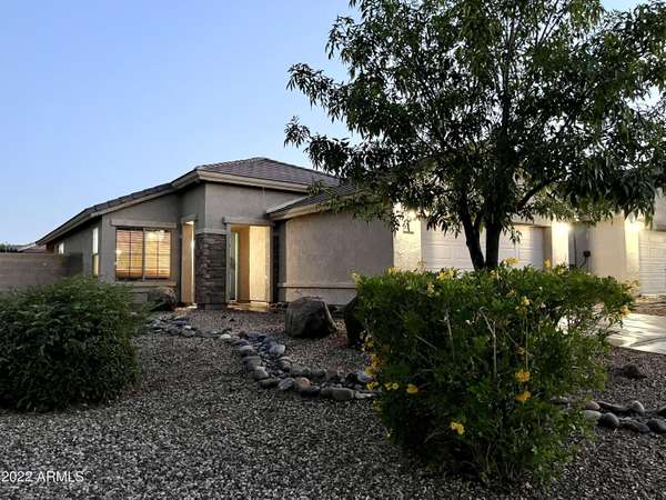 929 W DESERT MOUNTAIN Drive, San Tan Valley, AZ 85143