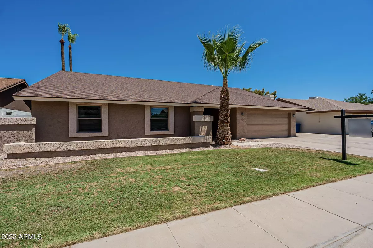 Chandler, AZ 85225,718 W CURRY Street