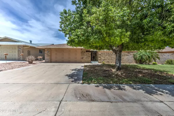 10338 W GARNETTE Drive, Sun City, AZ 85373