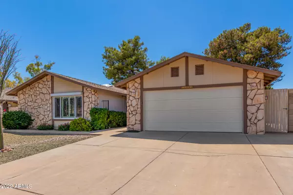 Phoenix, AZ 85044,11880 S TOMI Drive