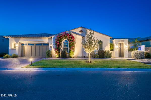 Chandler, AZ 85249,900 E PEACH TREE Place