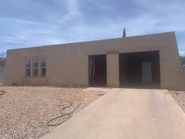 Sierra Vista, AZ 85635,535 SAVANNA Drive