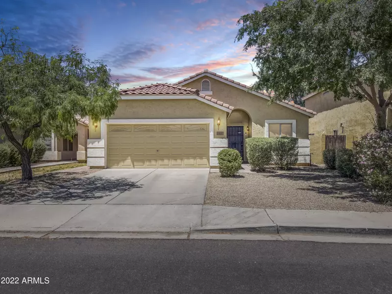 1300 S Heritage Drive, Gilbert, AZ 85296