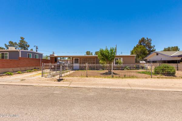 Bisbee, AZ 85603,123 FORT HUACHUCA Lane