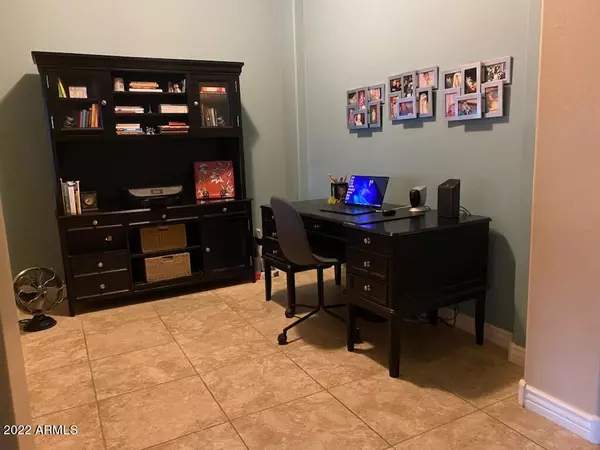 Chandler, AZ 85286,2532 E REDWOOD Place