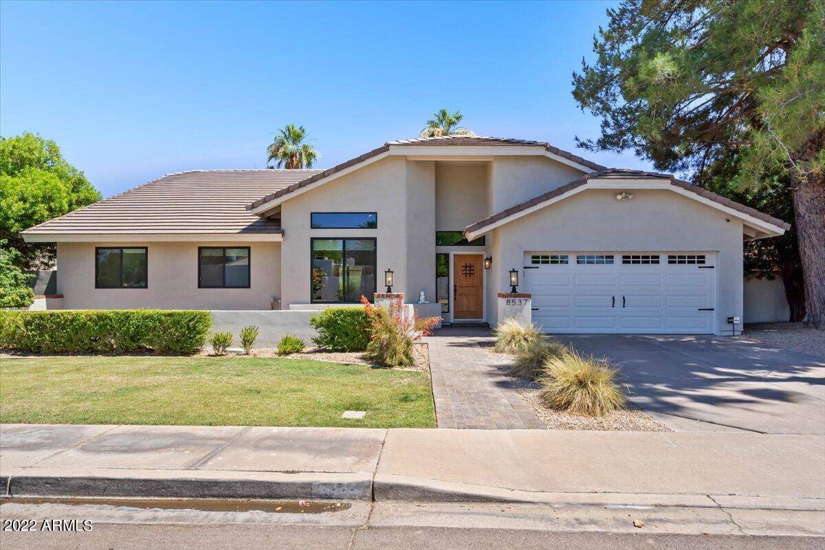 8537 E San Lorenzo Drive, Scottsdale, AZ 85258
