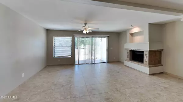 Scottsdale, AZ 85258,10080 E MOUNTAIN VIEW LAKE Drive #111