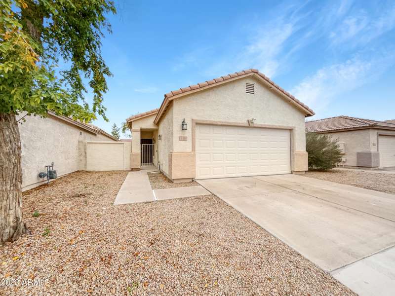 618 W COLT Road, Chandler, AZ 85225