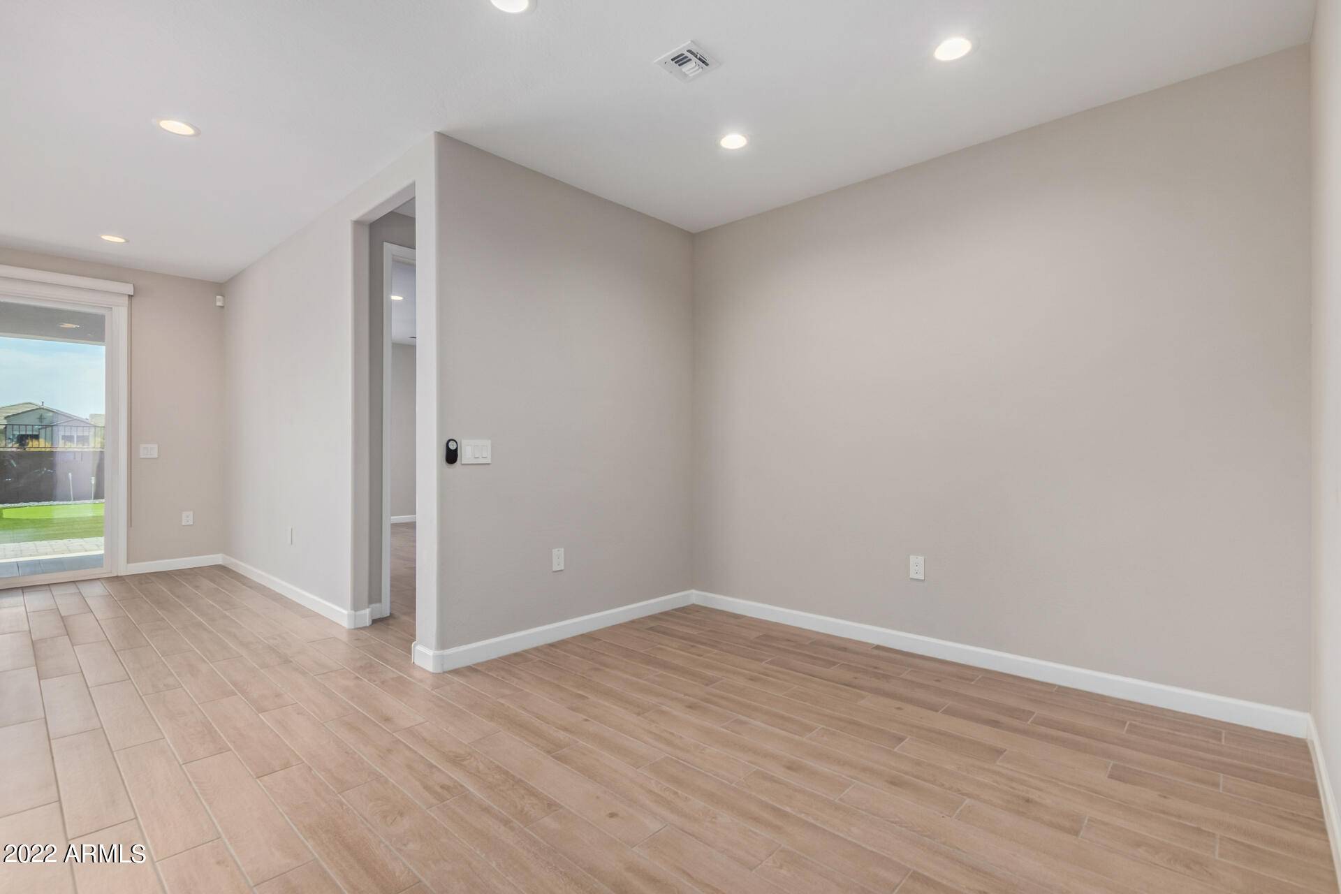 Phoenix, AZ 85024,2149 E Northwood Drive