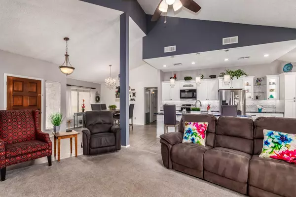 Chandler, AZ 85225,792 W EL MONTE Place #8