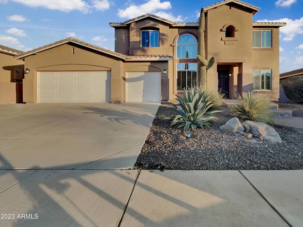 6618 W RED FOX Road, Phoenix, AZ 85083