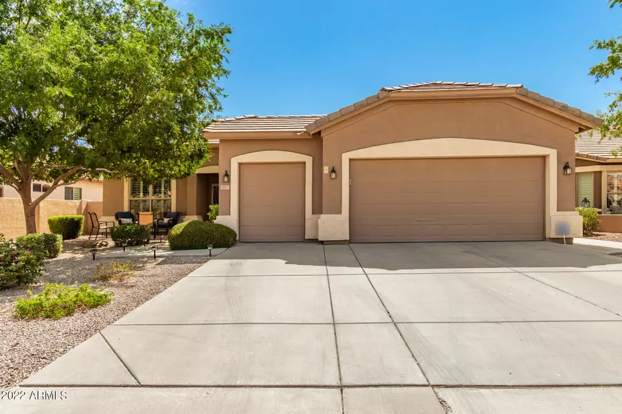 6811 S GRANITE Drive, Chandler, AZ 85249