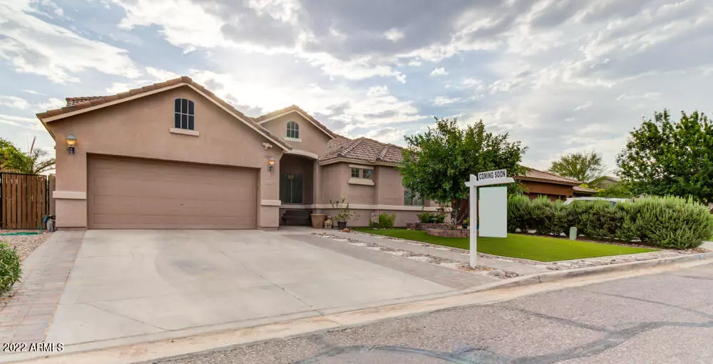 40588 N PARISI Place, San Tan Valley, AZ 85140